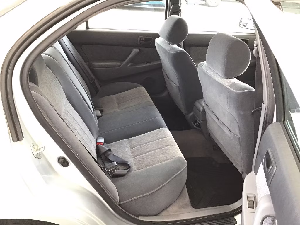 TOYOTA VISTA