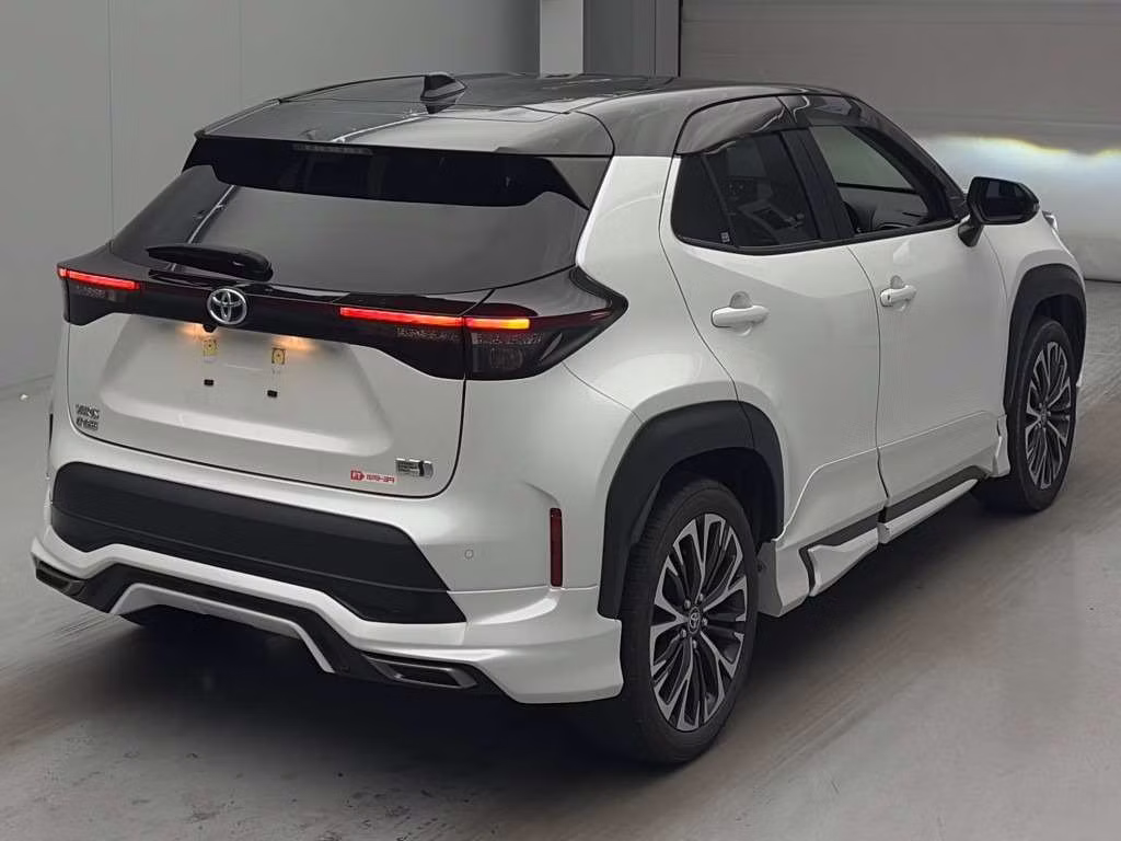 TOYOTA YARIS CROSS