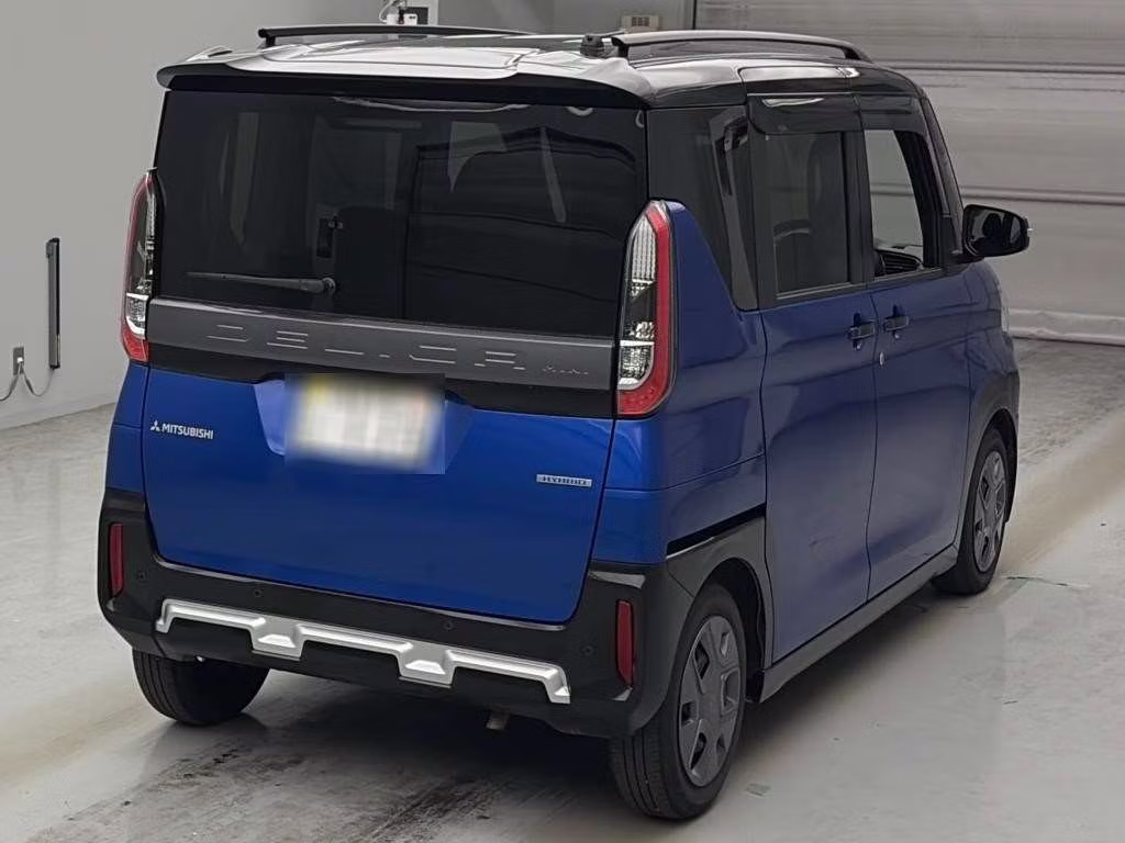 MITSUBISHI DELICA MINI