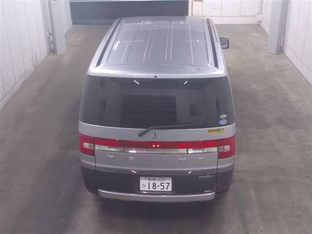 MITSUBISHI DELICA D:5