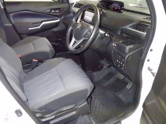 MITSUBISHI DELICA D:2