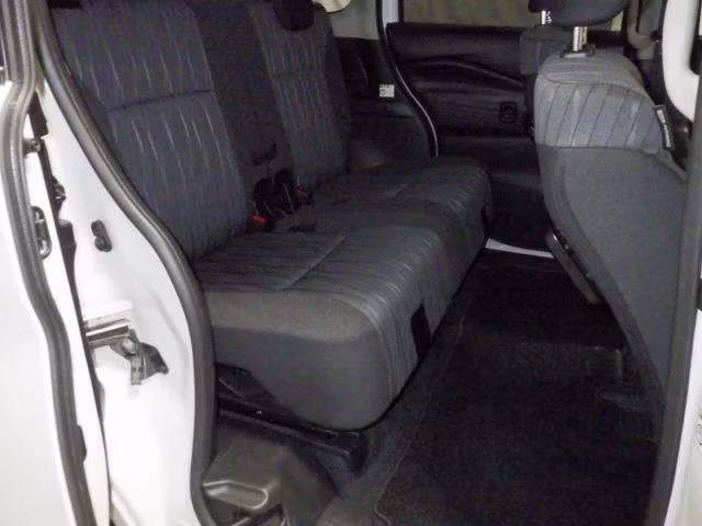 MITSUBISHI DELICA D:2