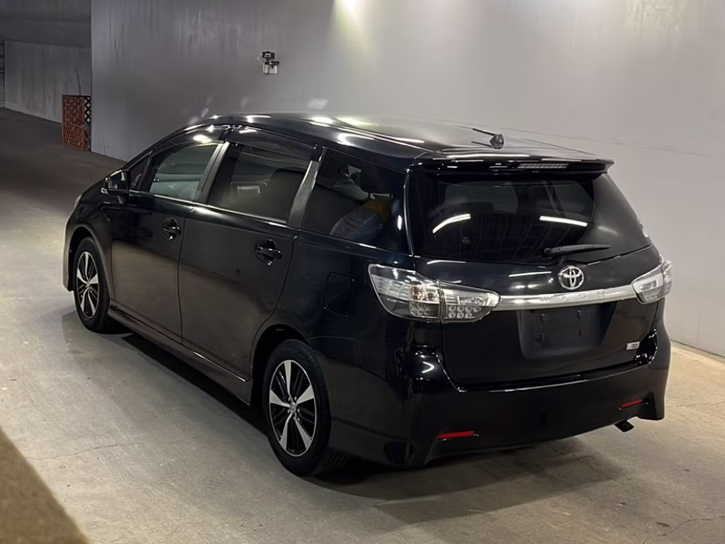 TOYOTA WISH