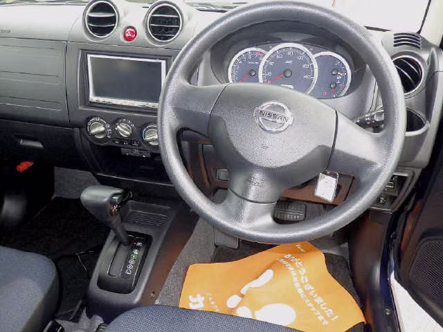 NISSAN KIX