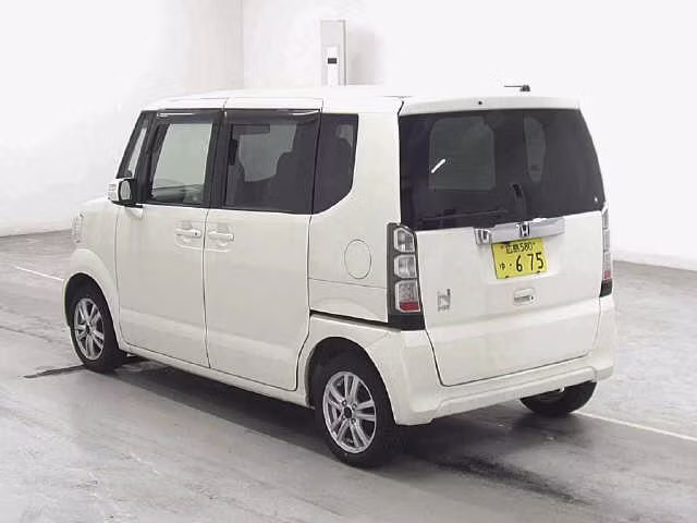 HONDA N-BOX