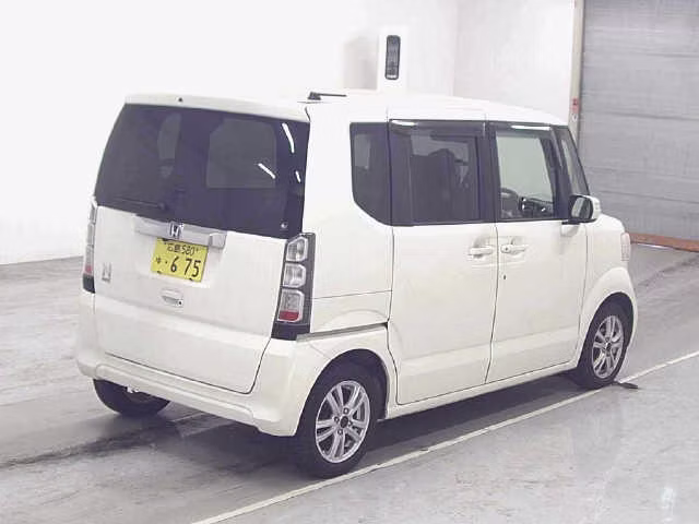 HONDA N-BOX