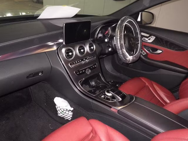 MERCEDES-BENZ C-CLASS