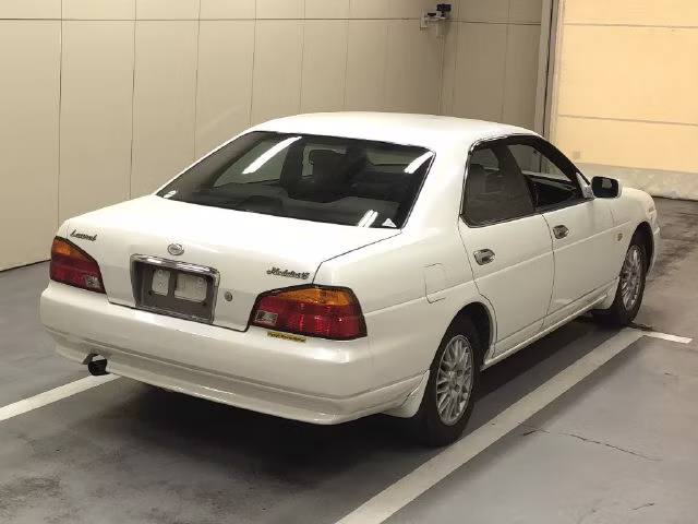 NISSAN LAUREL