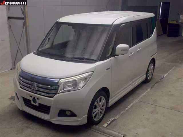 MITSUBISHI DELICA D:2