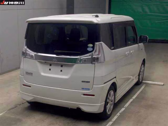 MITSUBISHI DELICA D:2
