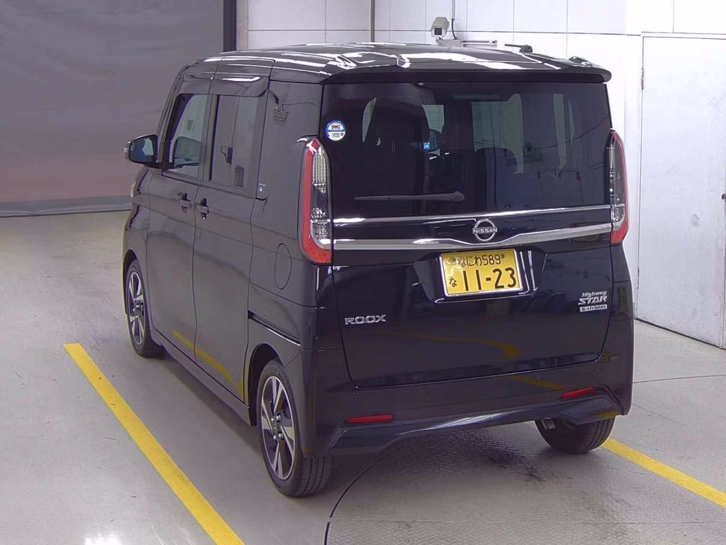 NISSAN ROOX
