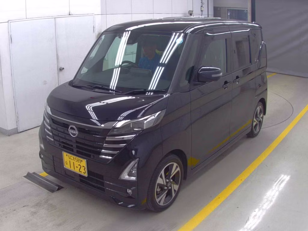 NISSAN ROOX
