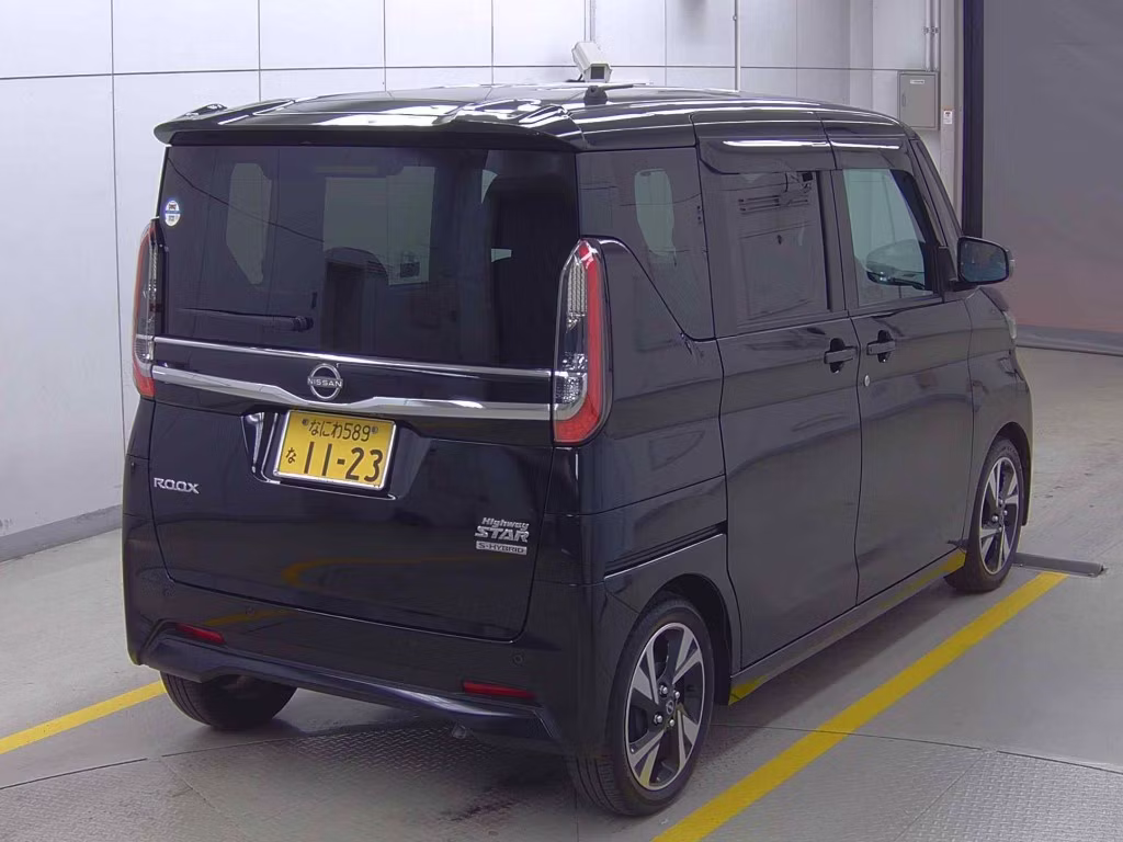 NISSAN ROOX