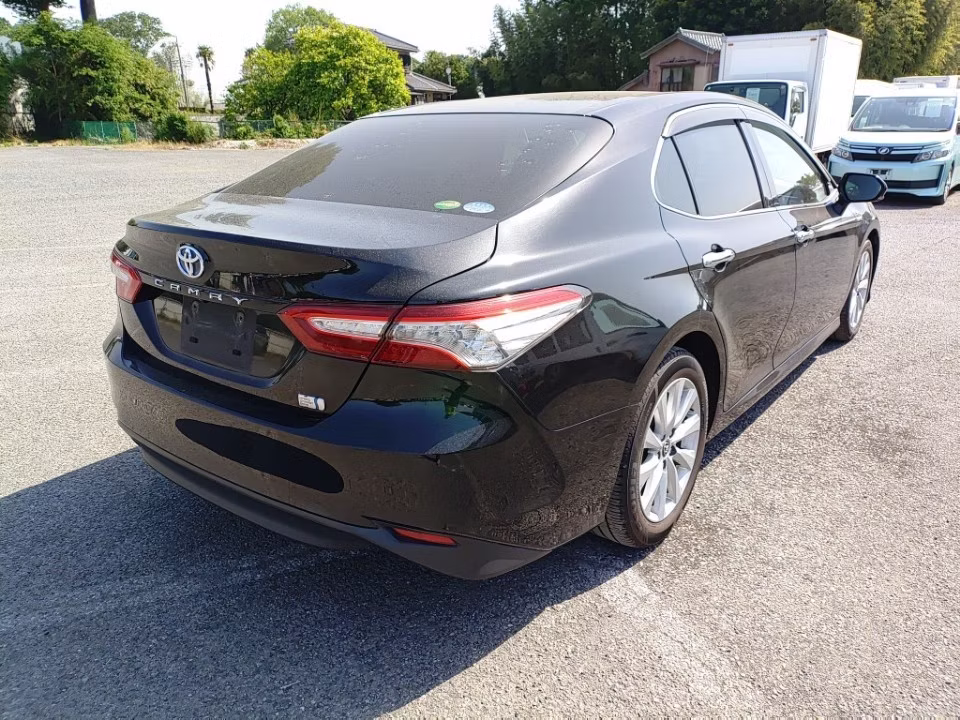 TOYOTA CAMRY