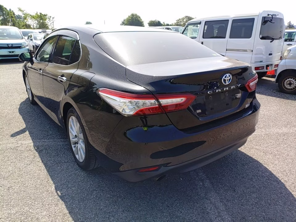 TOYOTA CAMRY
