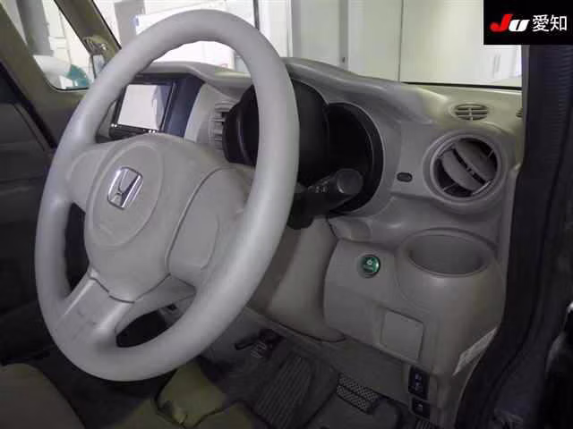 HONDA N-BOX+
