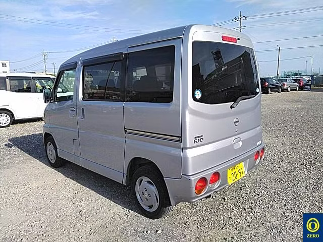 NISSAN CLIPPER