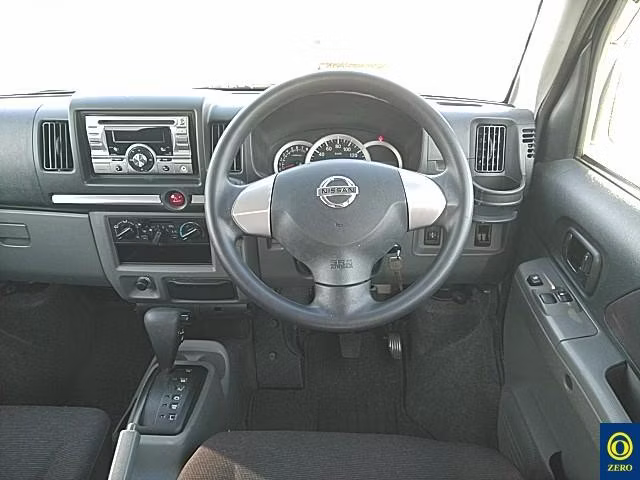 NISSAN CLIPPER