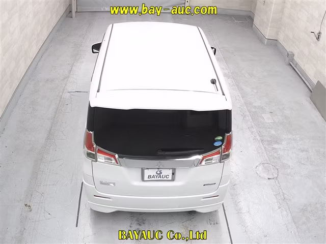 MITSUBISHI DELICA D:2