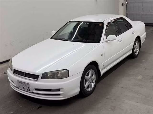 NISSAN SKYLINE