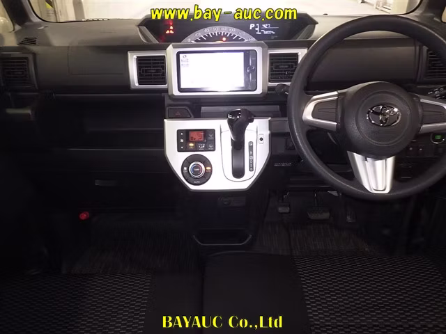 TOYOTA PIXIS MEGA