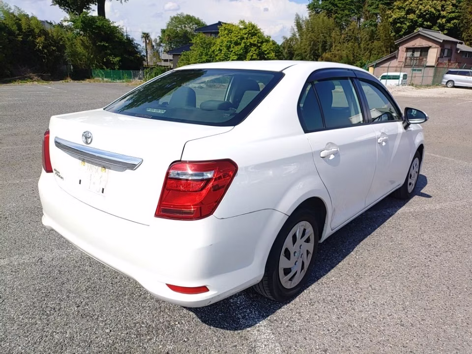 TOYOTA COROLLA AXIO