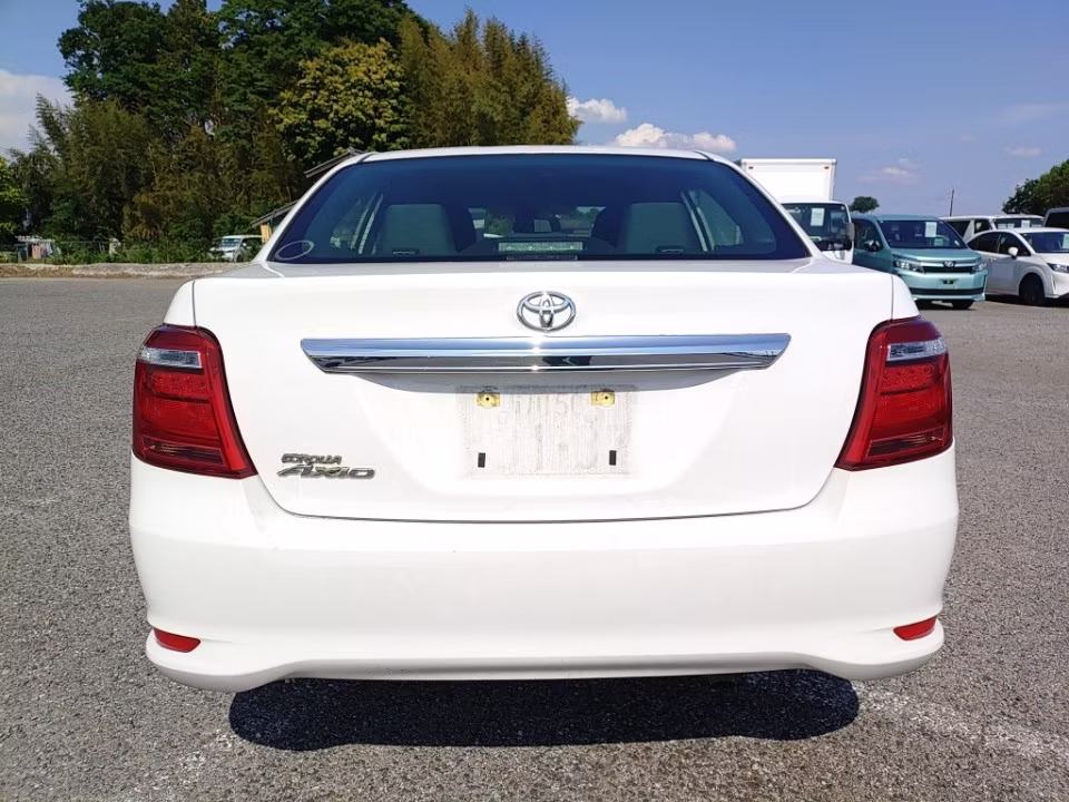 TOYOTA COROLLA AXIO