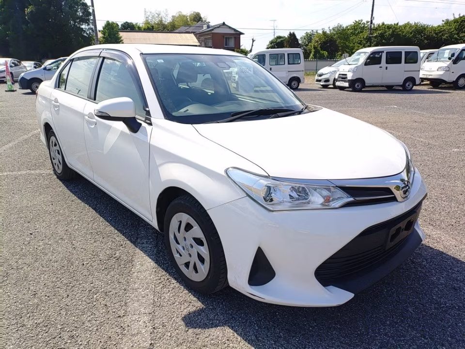 TOYOTA COROLLA AXIO