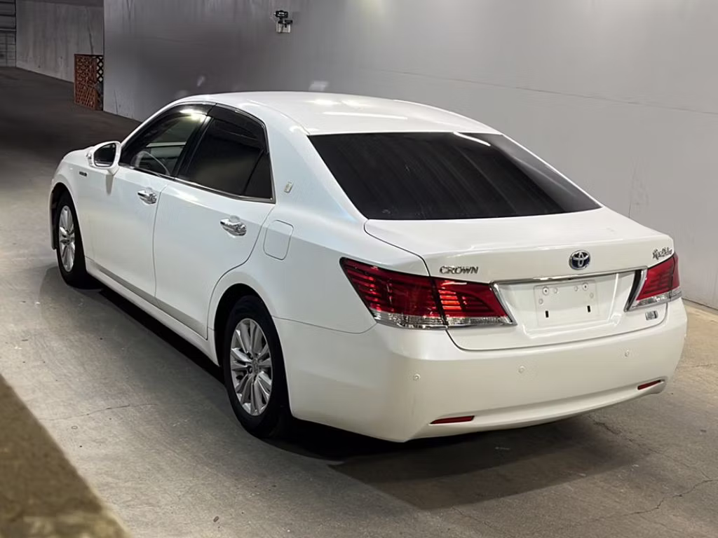 TOYOTA CROWN