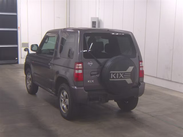 NISSAN KIX