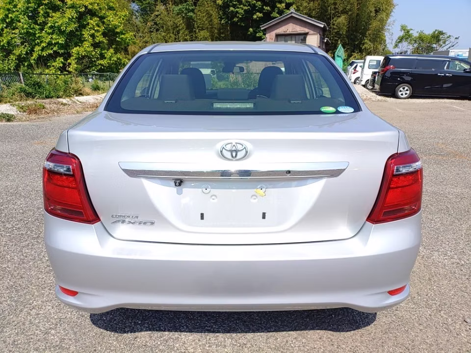 TOYOTA COROLLA AXIO