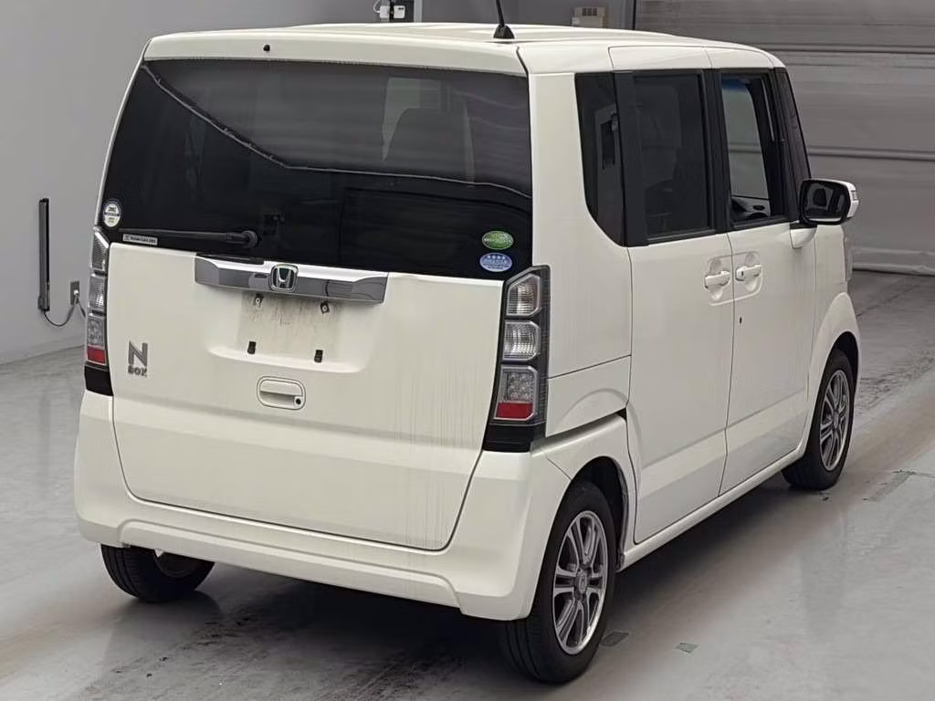 HONDA N-BOX