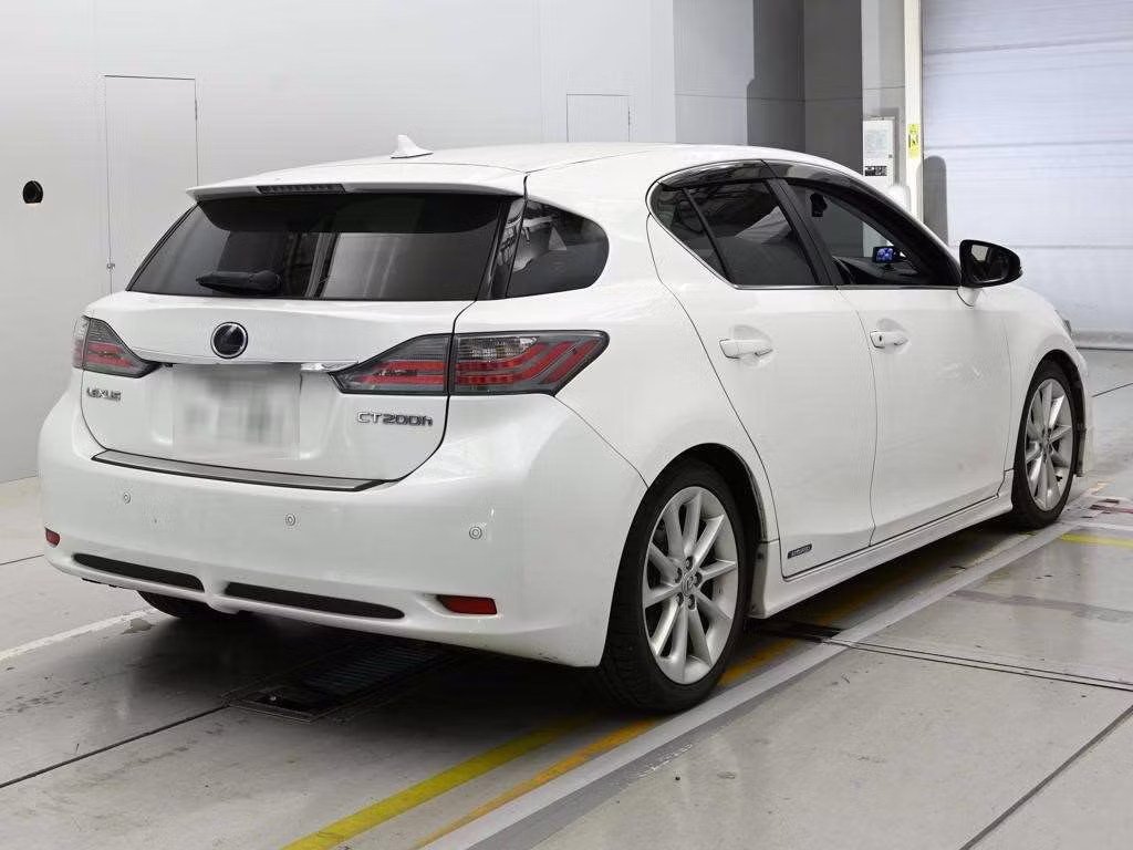 LEXUS CT200H