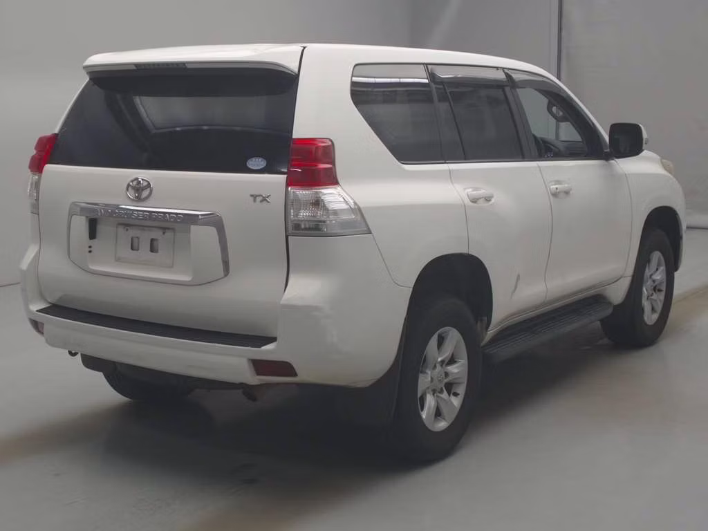 TOYOTA LAND CRUISER PRADO
