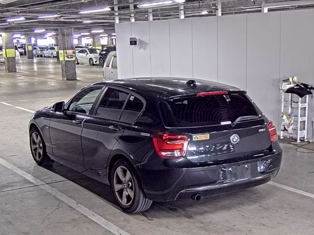 BMW 1-SERIES