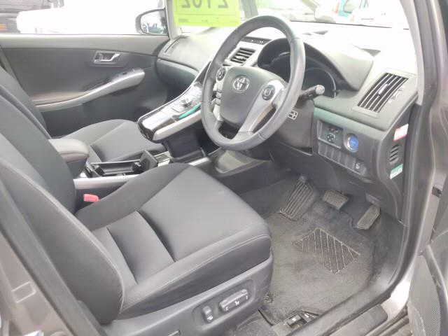 TOYOTA SAI