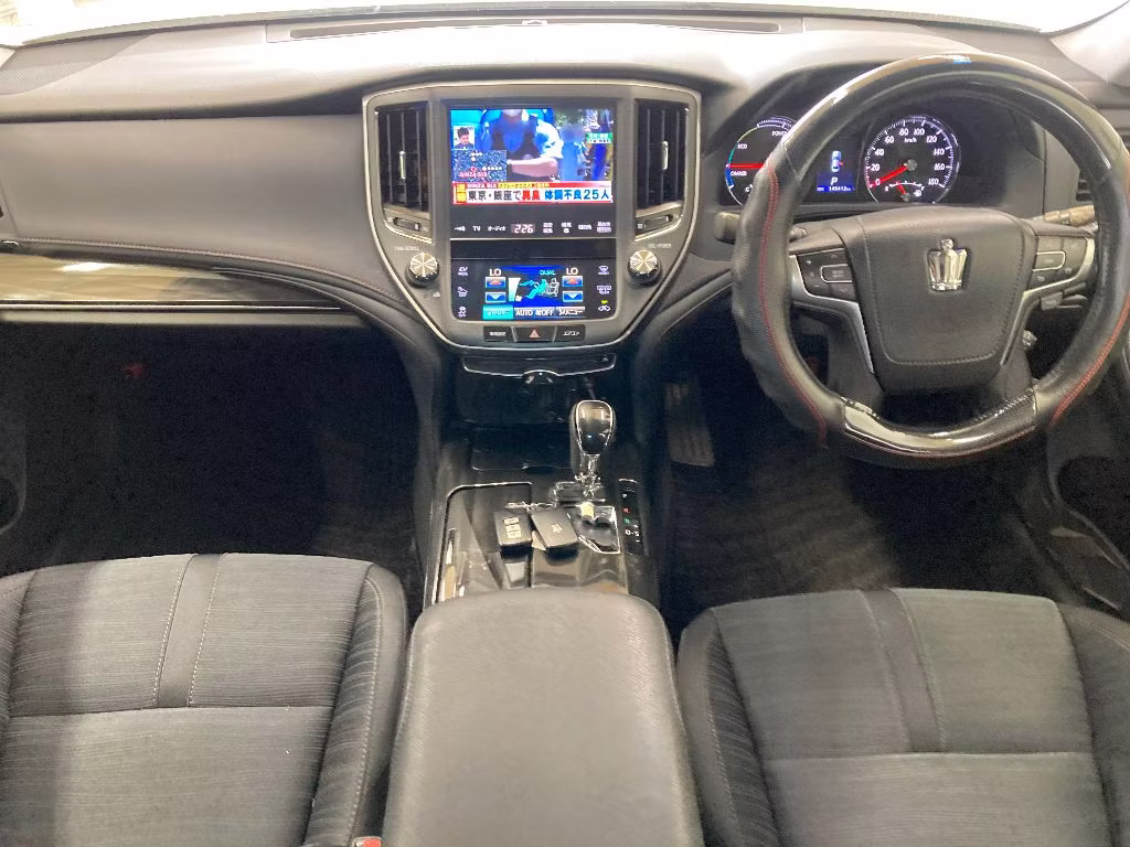 TOYOTA CROWN
