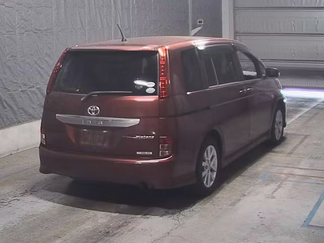 TOYOTA ISIS
