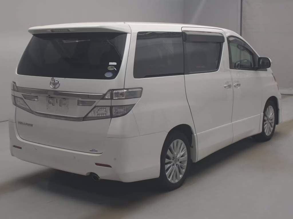 TOYOTA VELLFIRE