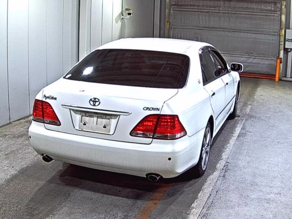 TOYOTA CROWN