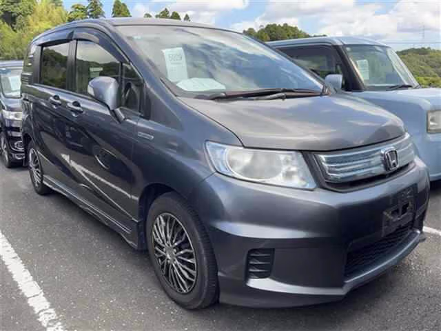 HONDA FREED SPIKE
