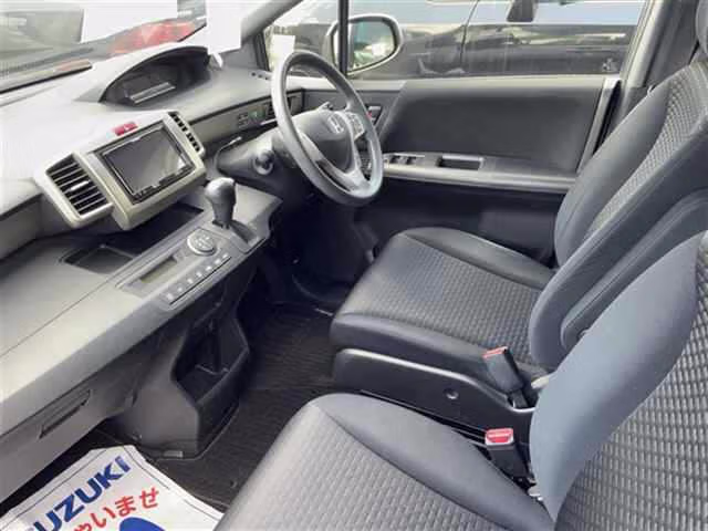 HONDA FREED SPIKE
