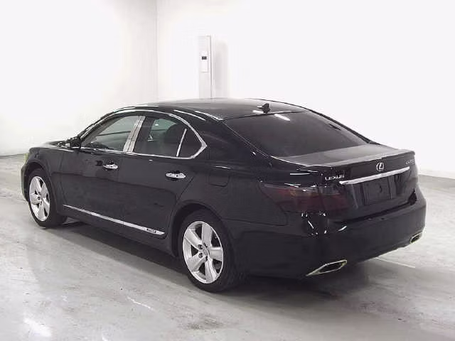LEXUS LS600H