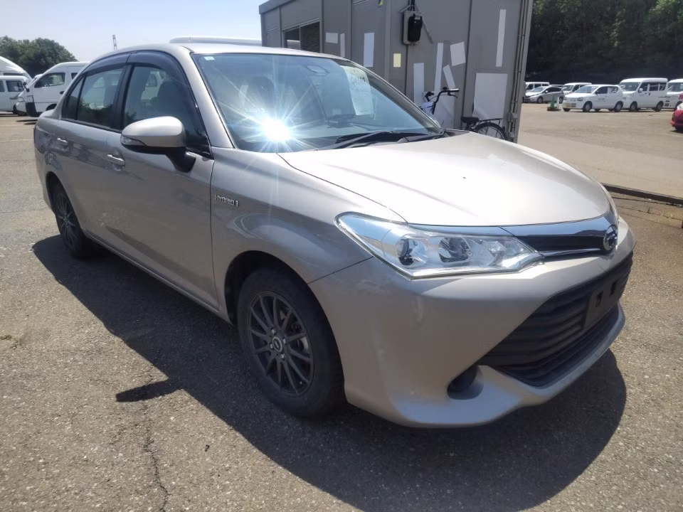 TOYOTA COROLLA AXIO