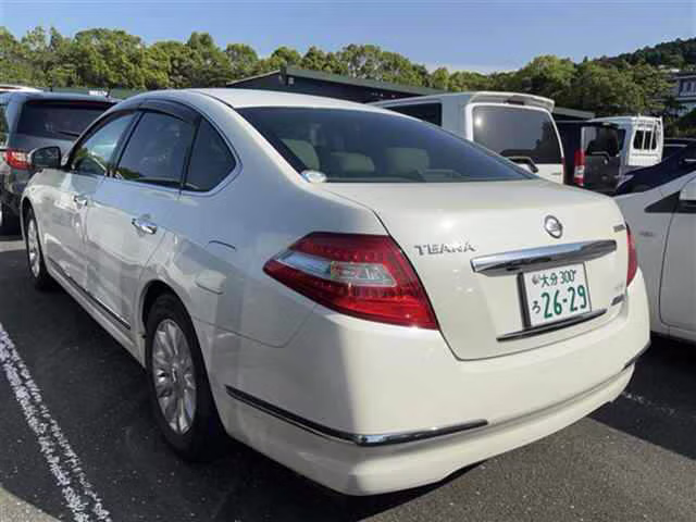 NISSAN TEANA