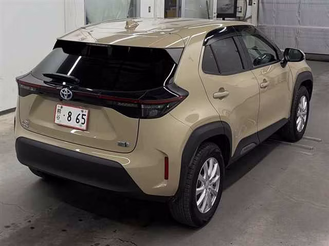 TOYOTA YARIS CROSS