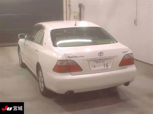 TOYOTA CROWN