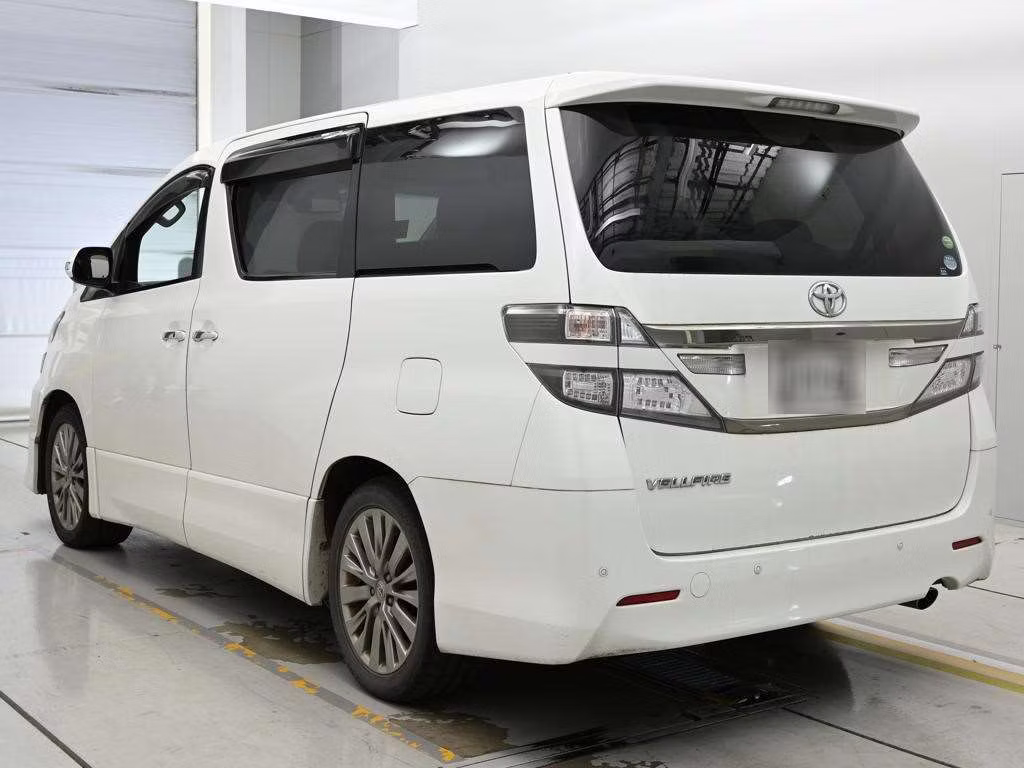 TOYOTA VELLFIRE