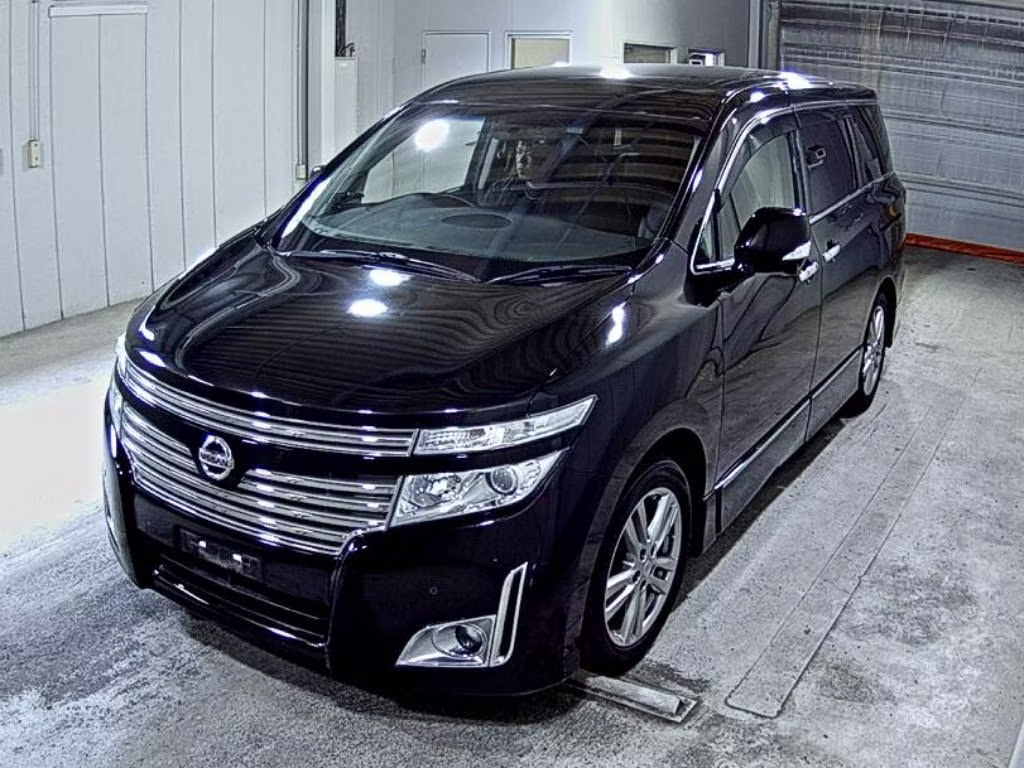 NISSAN ELGRAND