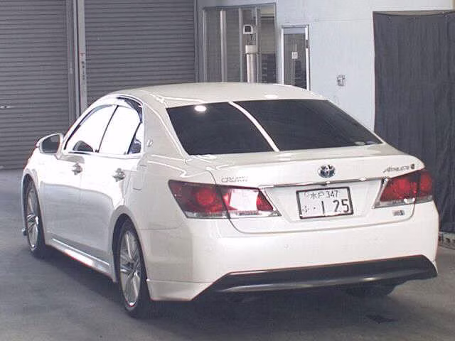 TOYOTA CROWN